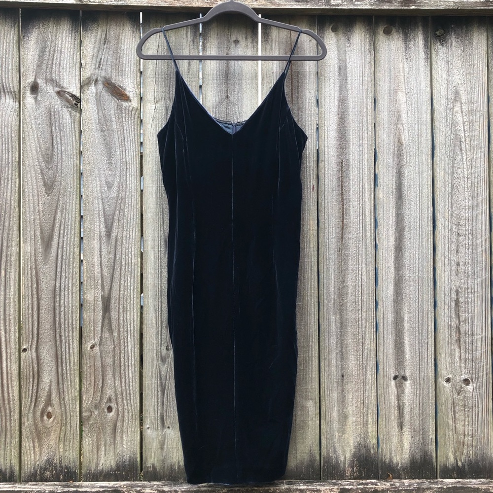 Worth Navy Velvet Sheath Dress Silk Blend Size 8 Midi Sleeveless